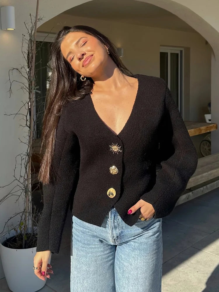 Elegant V-neck Solid Knitted Cardigan For Women 2025 Spring Long Sleeves Single Breasted Sweater Female Street Y2K Chic Knitwear