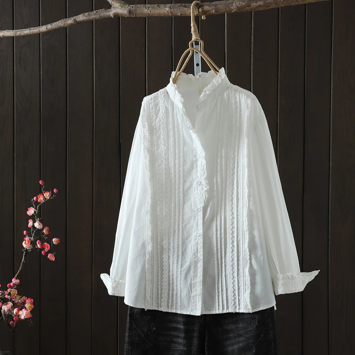 New Spring Cotton Casual White Shirts Women Loose Ruched Lace Blouse Girl Long Sleeve Sweet Sweet Top 2024 Autumn T455104QM