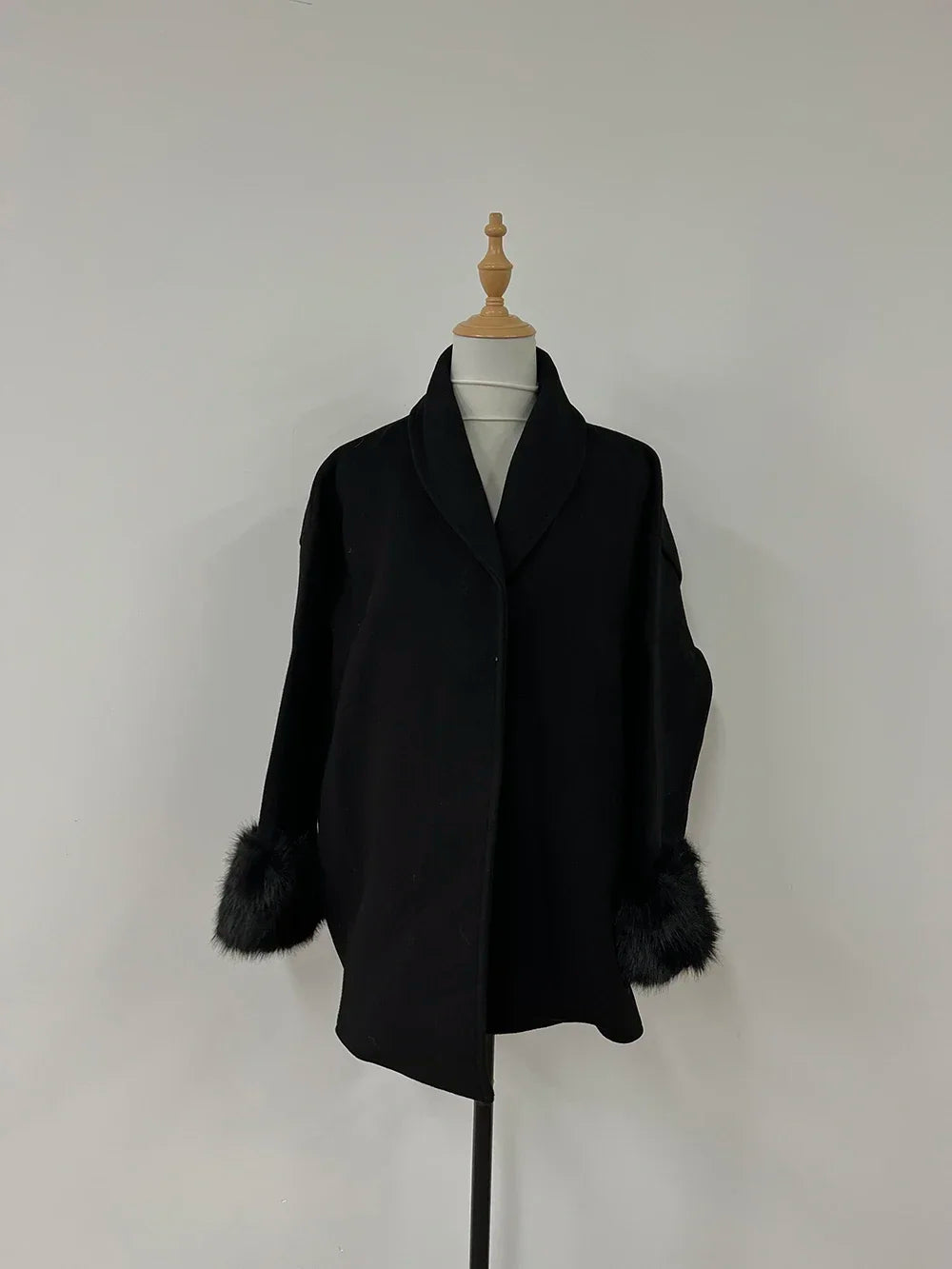 Temperament Celebrity V-neck Woolen Coat Women Plush Patchwork Lace Up Solid Loose Autumn Fashion Female Chic Warm Lady Jackets