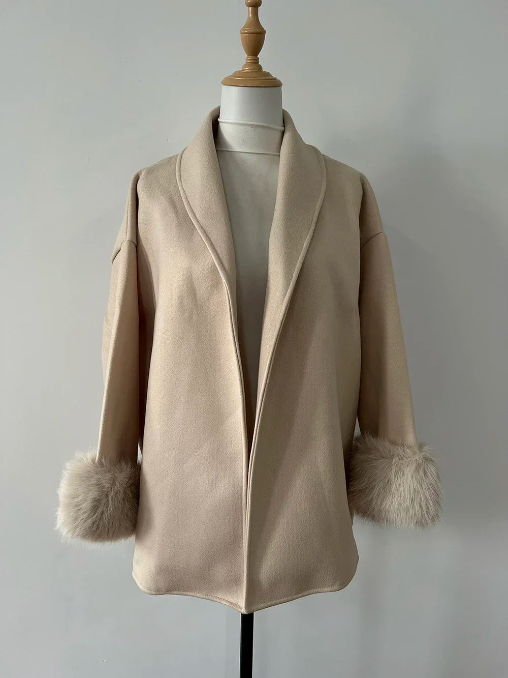 Temperament Celebrity V-neck Woolen Coat Women Plush Patchwork Lace Up Solid Loose Autumn Fashion Female Chic Warm Lady Jackets