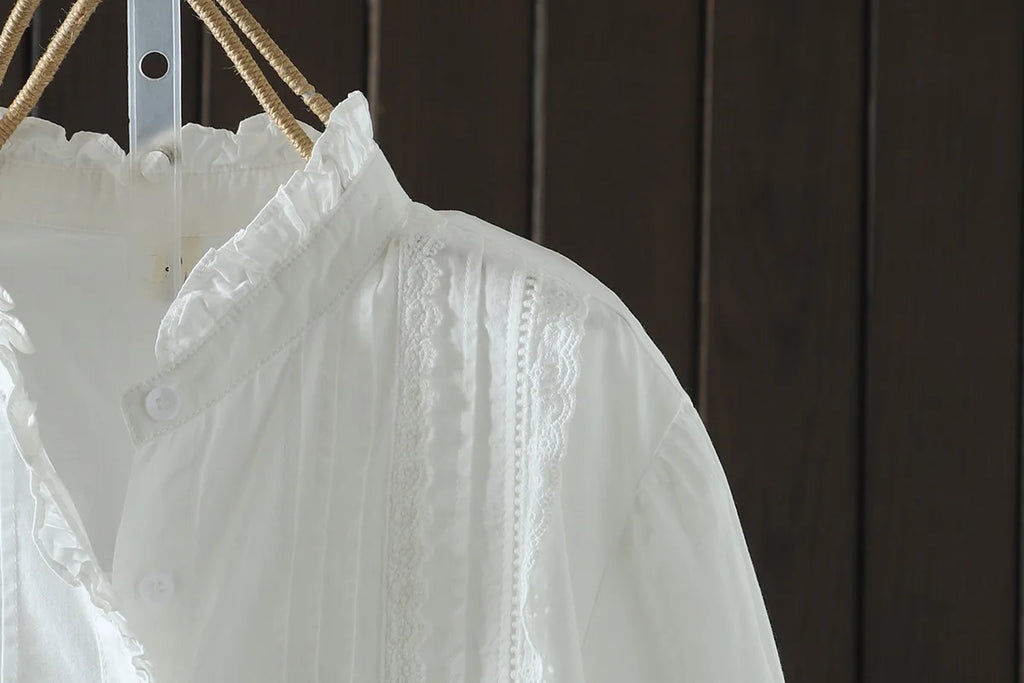 New Spring Cotton Casual White Shirts Women Loose Ruched Lace Blouse Girl Long Sleeve Sweet Sweet Top 2024 Autumn T455104QM